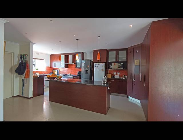 4 BEDROOM FREEHOLD SOLD IN TABLE VIEW